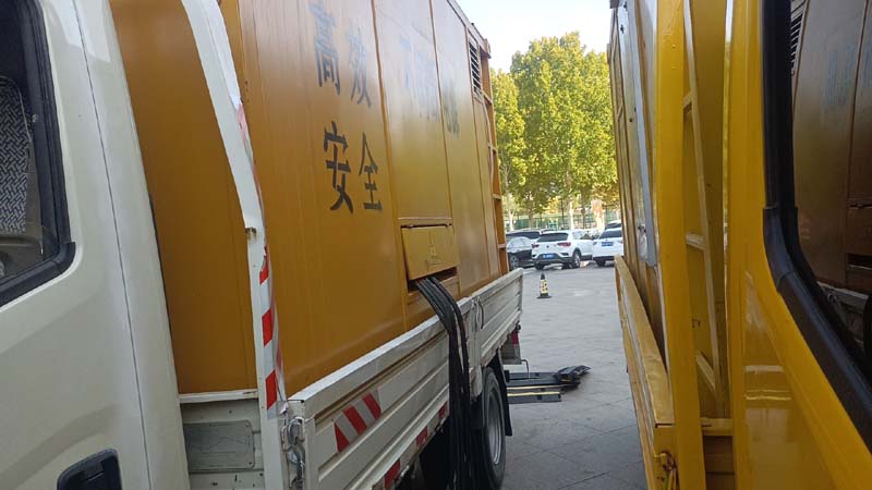 宣恩如何判断柴油发电机组和UPS电源的切换时间是否符合要求？